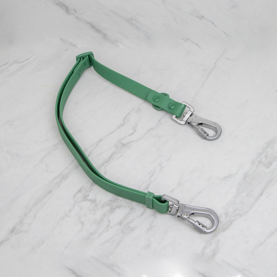 Solace Waterproof Multi-Dog Connector / Traffic Handle